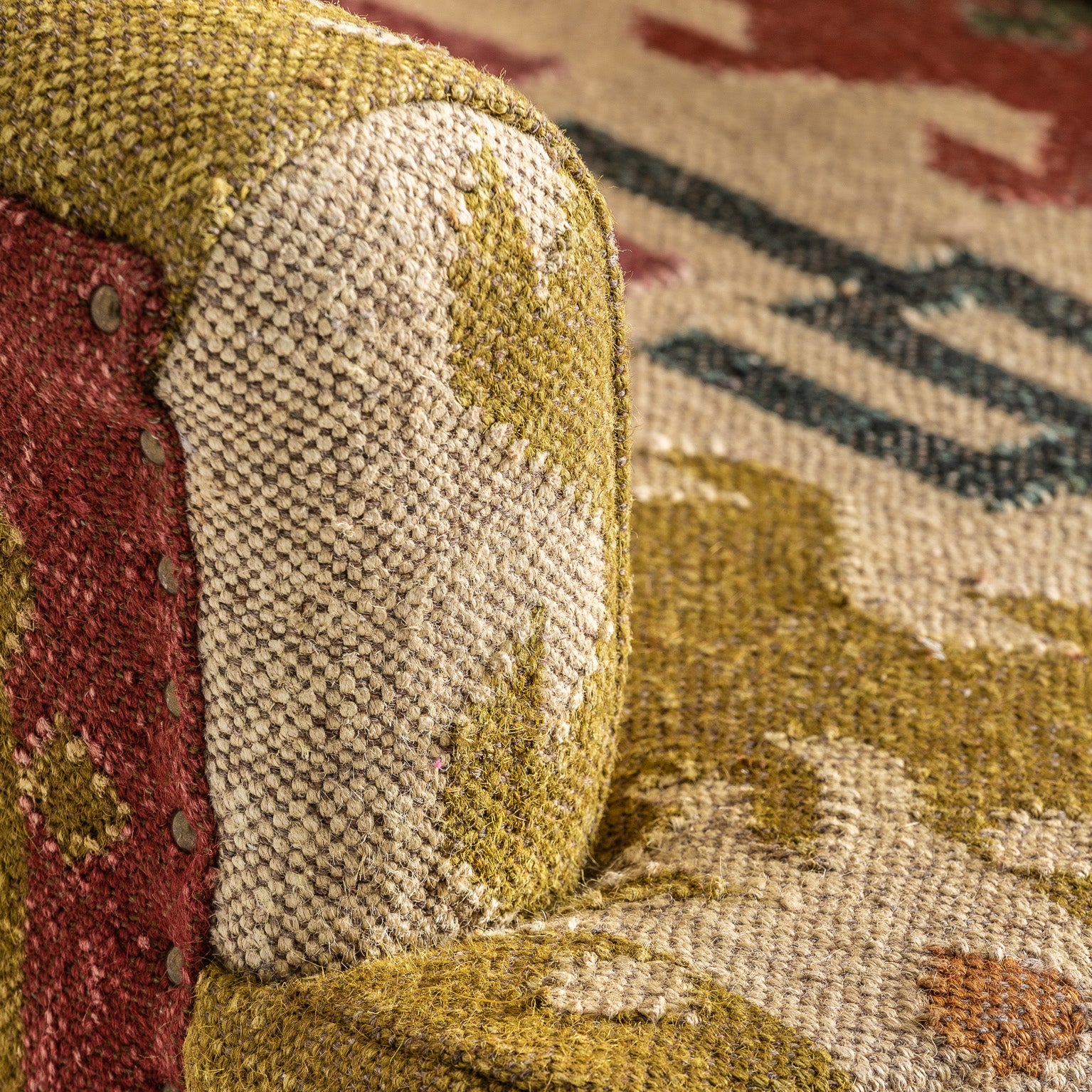 SVETA ARMCHAIR